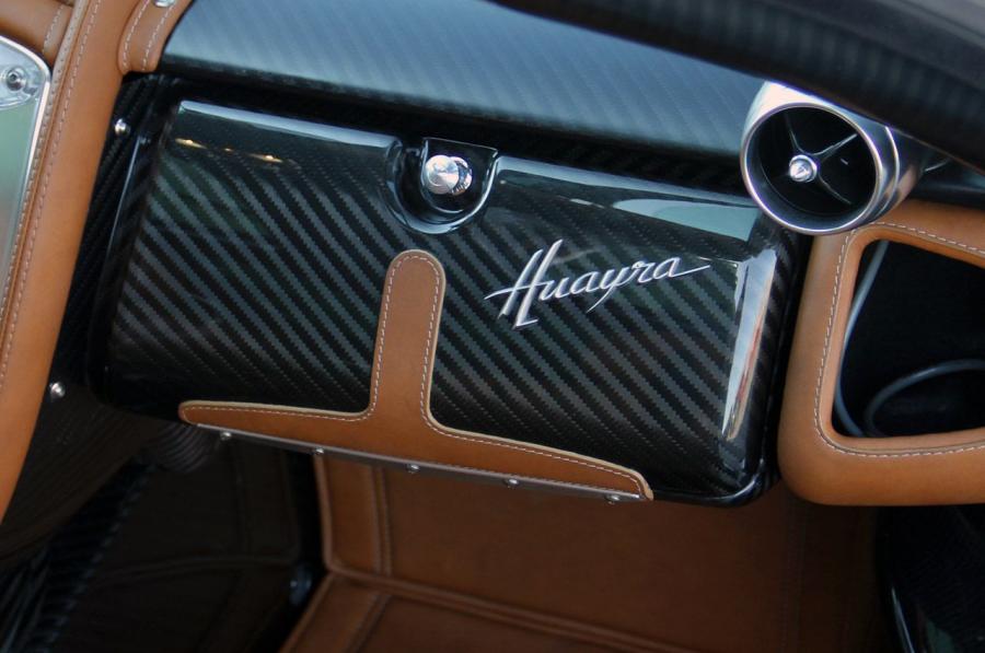  Pagani Huayra 2013 года  (фото 9 из 56)